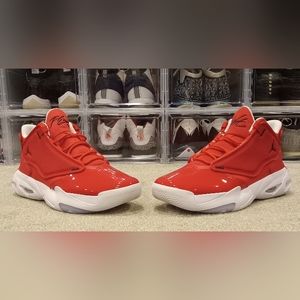 Air Jordan Max Aura 4